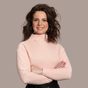 Tugce Ozdeger